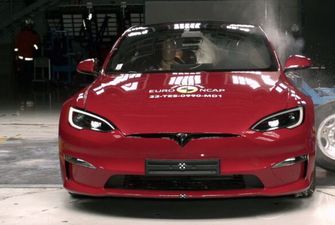 Китай і Tesla: названо найбезпечніші автомобілі року