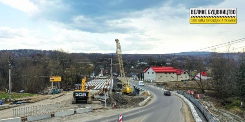 На Прикарпатье ремонтируют мосты на трассе Татаров - Каменец-Подольский
