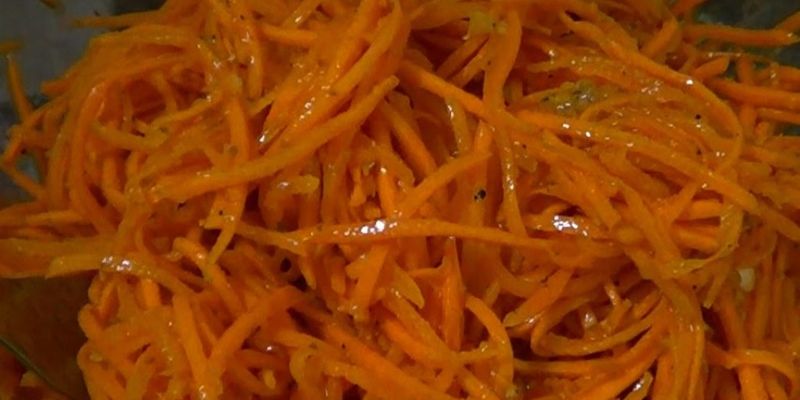 Эксперты назвали противопоказания к употреблению моркови по-корейски