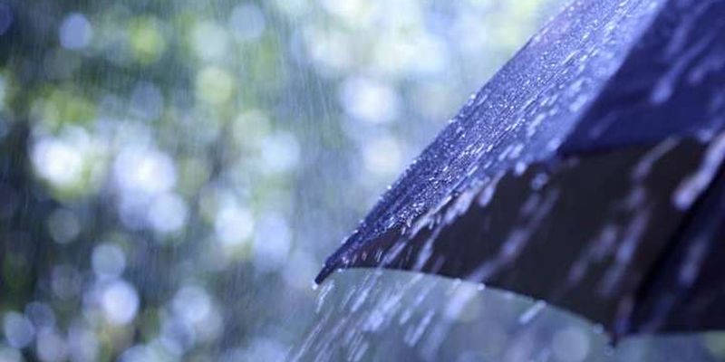 Синоптики попередили про сильні дощі в Україні