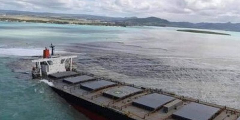 Власники танкерів відмовляються перевозити російську нафту, - Bloomberg