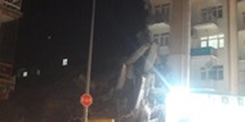 В Турции произошло мощное землетрясение, есть жертвы