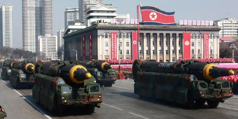 США ввели очередные санкции против КНДР: пострадают все, кто помогает режиму делать оружие