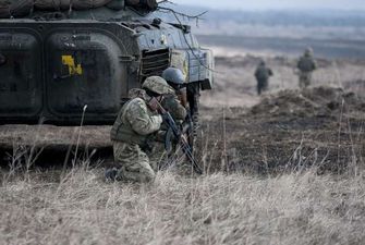 За добу на Донбасі зафіксовано майже три десятки обстрілів бойовиків