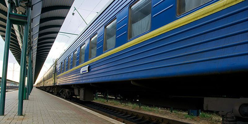 Укрзалізниця запускає нові поїзди до Польщі: графік та особливості руху