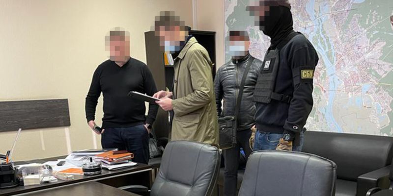 Директору «Киевтеплоэнерго» и подрядчику вручили подозрения