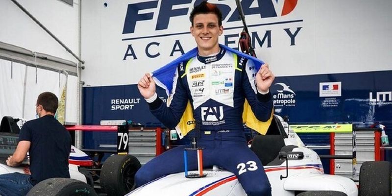 Украинский гонщик впервые в карьере поднялся на подиум Формулы-4