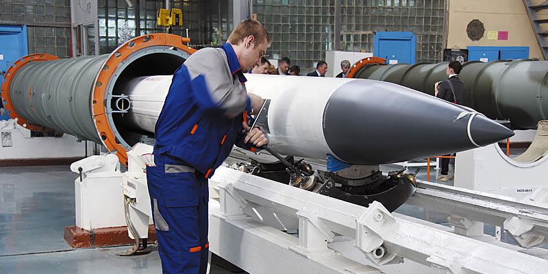 Украина - лидер по импорту оружия в Европе, а РФ теряет продажи и рынки сбыта - данные SIPRI за 4 года