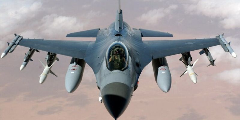Сенаторы Конгресса США призвали Байдена предоставить Украине истребители F-16