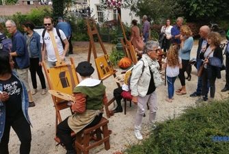 В Нидерландах на улицах вывесили картины Рембрандта