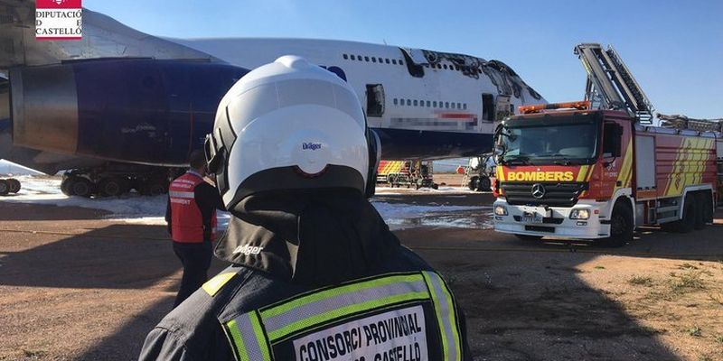 В Испании загорелся пассажирский самолет