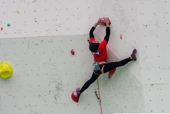 "Женщина-паук" побила мировой рекорд в скалолазании и стала звездой интернета