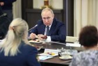 Путін пошкодував, що Донбас не возз’єднався з Україною і надто пізно увійшов до складу РФ