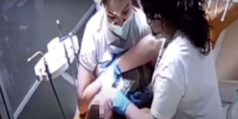 Стоматолог, избивавшая детей в Ровно, стала еще популярнее - очереди на недели вперед