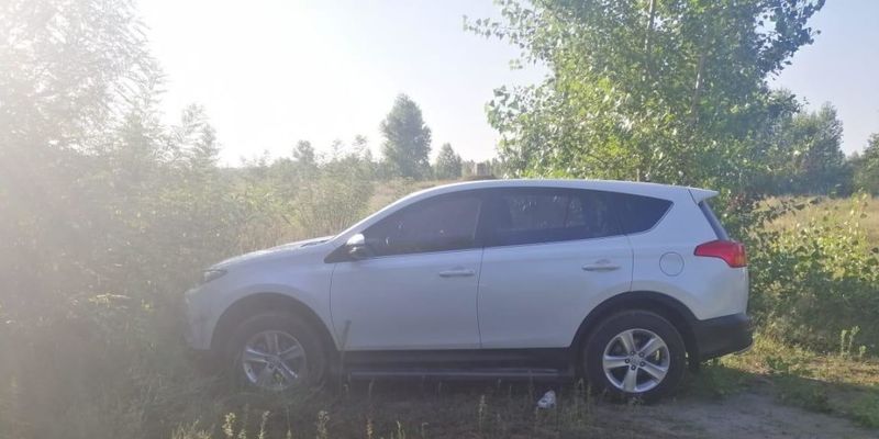 На Киевщине найден автомобиль пропавших дочери и матери