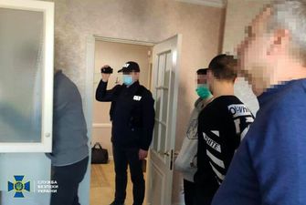 СБУ провела масштабные обыски у "Украинского выбора" Медведчука