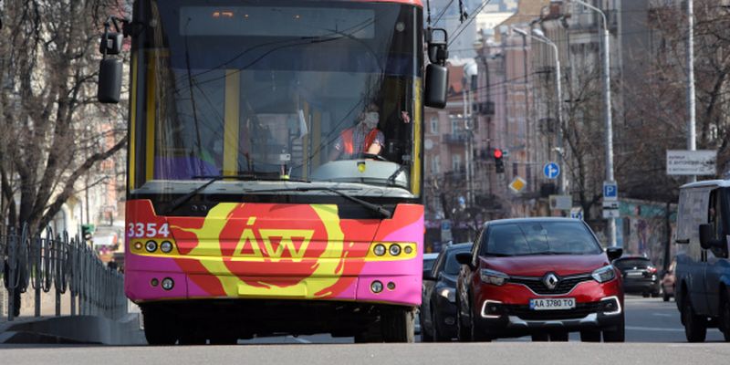 В Киеве троллейбусы №31 начали курсировать до станции ​​метро "Лукьяновская"