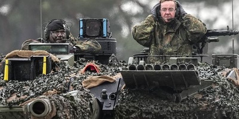 Минимум три батальона: Резников рассказал, когда и сколько танков Leopard получит Украина