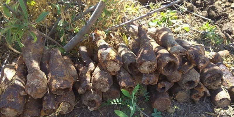В Бердянске нашли сотни снарядов и мин