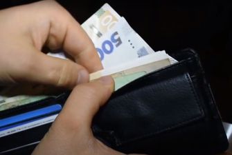 Сколько зарабатывают украинцы: от минималки до более 25 тысяч