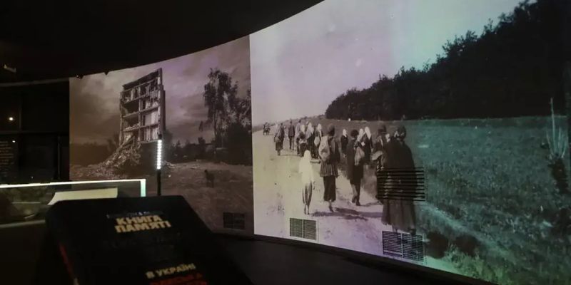 Докази геноциду: У Києві відкрили виставку унікальних фотографій Голодомору