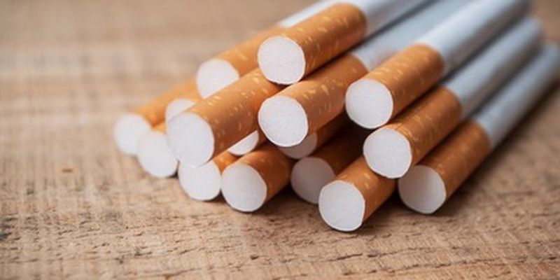 Нелегальный табак с легального конвейера/Часть сигарет на теневом рынке происходят из той же фабрики, что и проданные с уплатой акциза