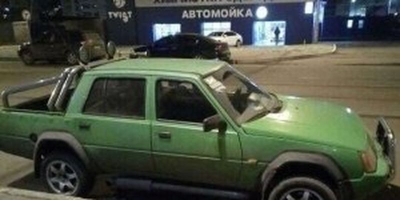 Уникальный пикап-внедорожник ЗАЗ Славута засняли на дорогах