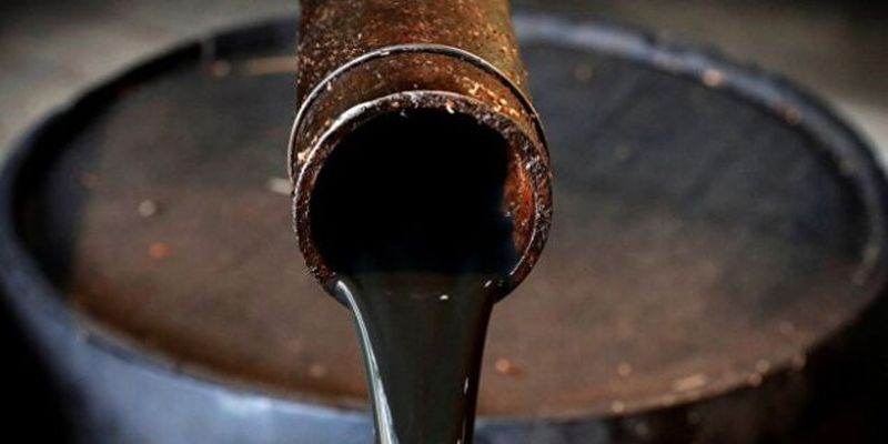 "Мир не может проглотить сейчас столько нефти": эксперт рассказал о последствиях кризиса