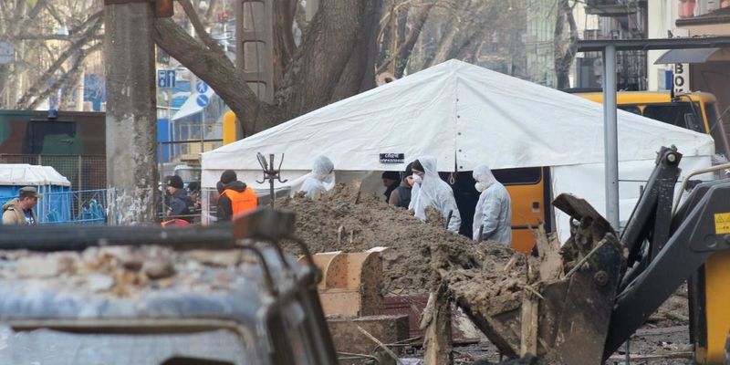 Пожар в Одесском колледже: В любой момент могут рухнуть стены