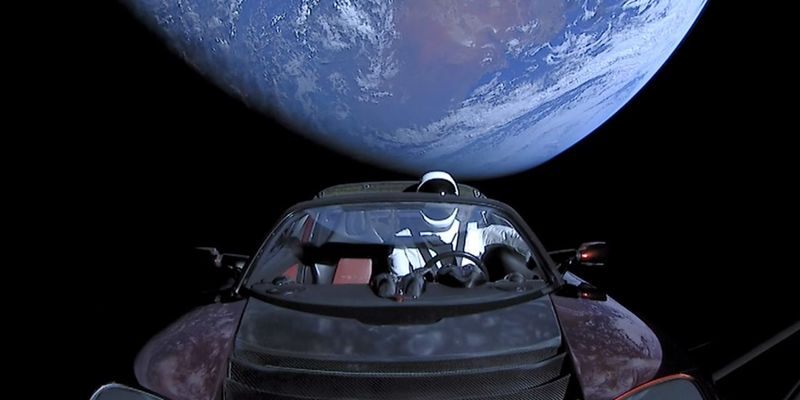 Пять лет в космосе: где сейчас находится знаменитый автомобиль Tesla Илона Маска