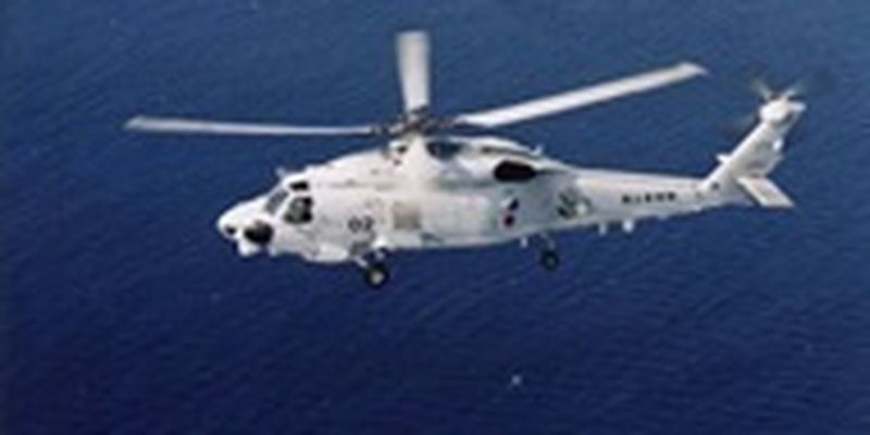 Два військові гелікоптери Японії з 8 членами екіпажу впали у Тихий океан: один загиблий, решту шукають