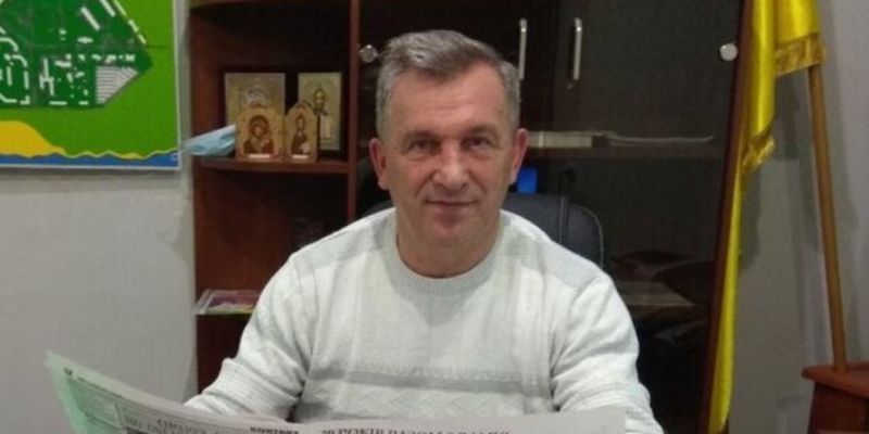Не знает украинского, и носит часы "спецназа рф": скандальный мэр сам себя возобновил в должности