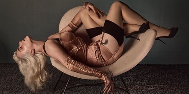 Билли Айлиш показала новые соблазнительные фото для Vogue и побила очередной рекорд Instagram/Певица быстрее всех набрала миллион лайков