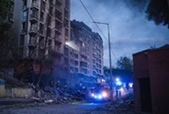 Четыре человека госпитализированы после ракетного обстрела Киева