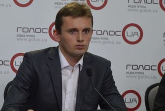 Р. Бортник: «Стратегических соглашений от поездки Зеленского в Давос ожидать не стоит»