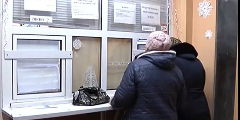 Стаж чи сума внесків: у ПФУ попередили українців на рахунок пенсії