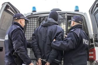 Пытались подкупить полицейских: в Польше задержали пьяных украинцев