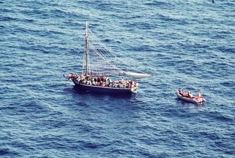 У берегов Испании перевернулась лодка с мигрантами - 12 пропавших без вести