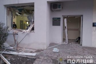 В Харькове мощный взрыв банкомата разрушил отделение "Ощадбанка"