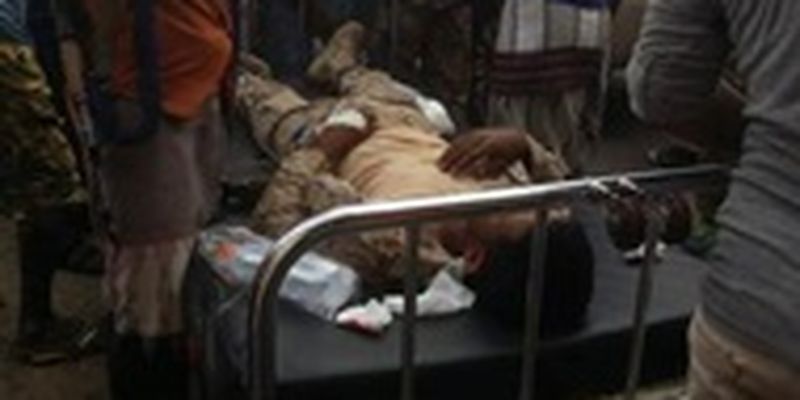 В Йемене при ракетном обстреле погибли 60 военных
