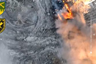 Военные показали уничтожение вражеского БТР возле Сватово