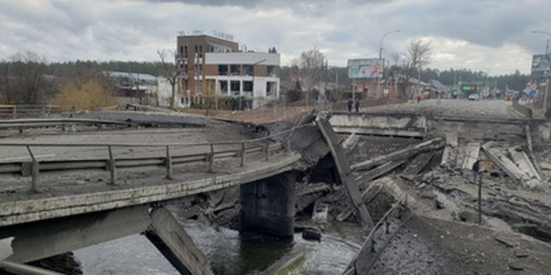 Российские оккупанты в Украине уничтожают дороги и мосты: шокирующая статистика