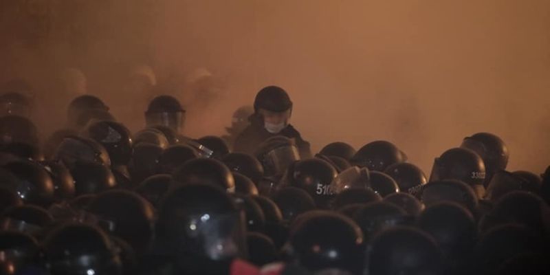 Акция на Банковой: у полиции нет информации о пострадавших протестующих