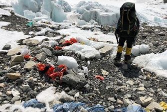 Власти Непала запретили использование и продажу пластиковых изделий в районе Эвереста