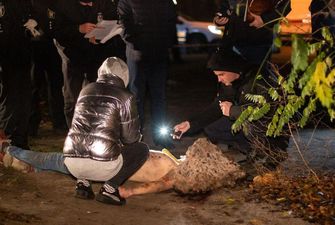 У Києві знайшли мертвим напівголого чоловіка з віником на шиї