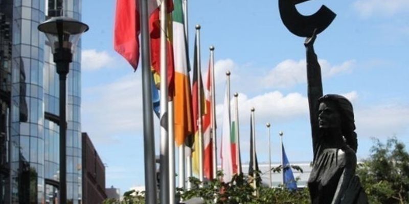 Пандемия COVID-19: ЕС одобрил финподдержку в 87,4 млрд евро