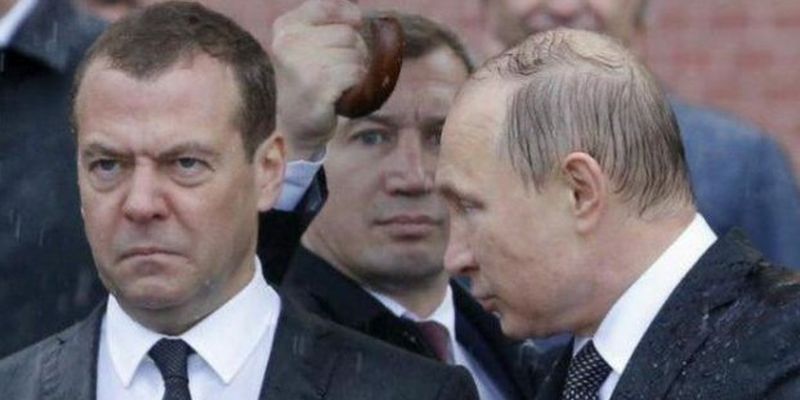 Почему Путин избавился от премьера