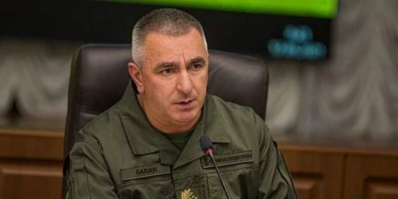Полетели головы: командующий Нацгвардией подал в отставку, военные чиновники отстранены