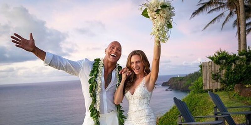 Тайная свадьба на Гавайях: Дуэйн "Скала" Джонсон женился на матери своих детей