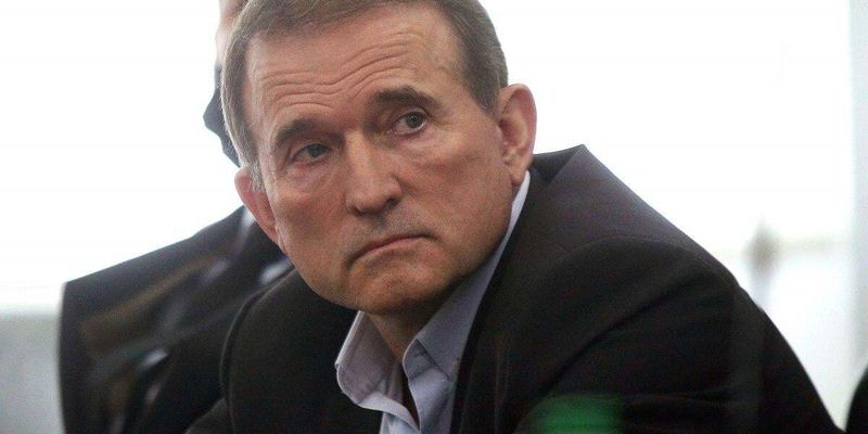 Медведчук подал на Зеленского в суд: требует вернуть гражданство